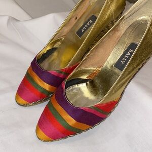 Bally Women's Vibrant Striped Wedges size 40